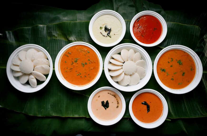 Kuchnia indyjska – aromaty, przyprawy i dania warte spróbowania